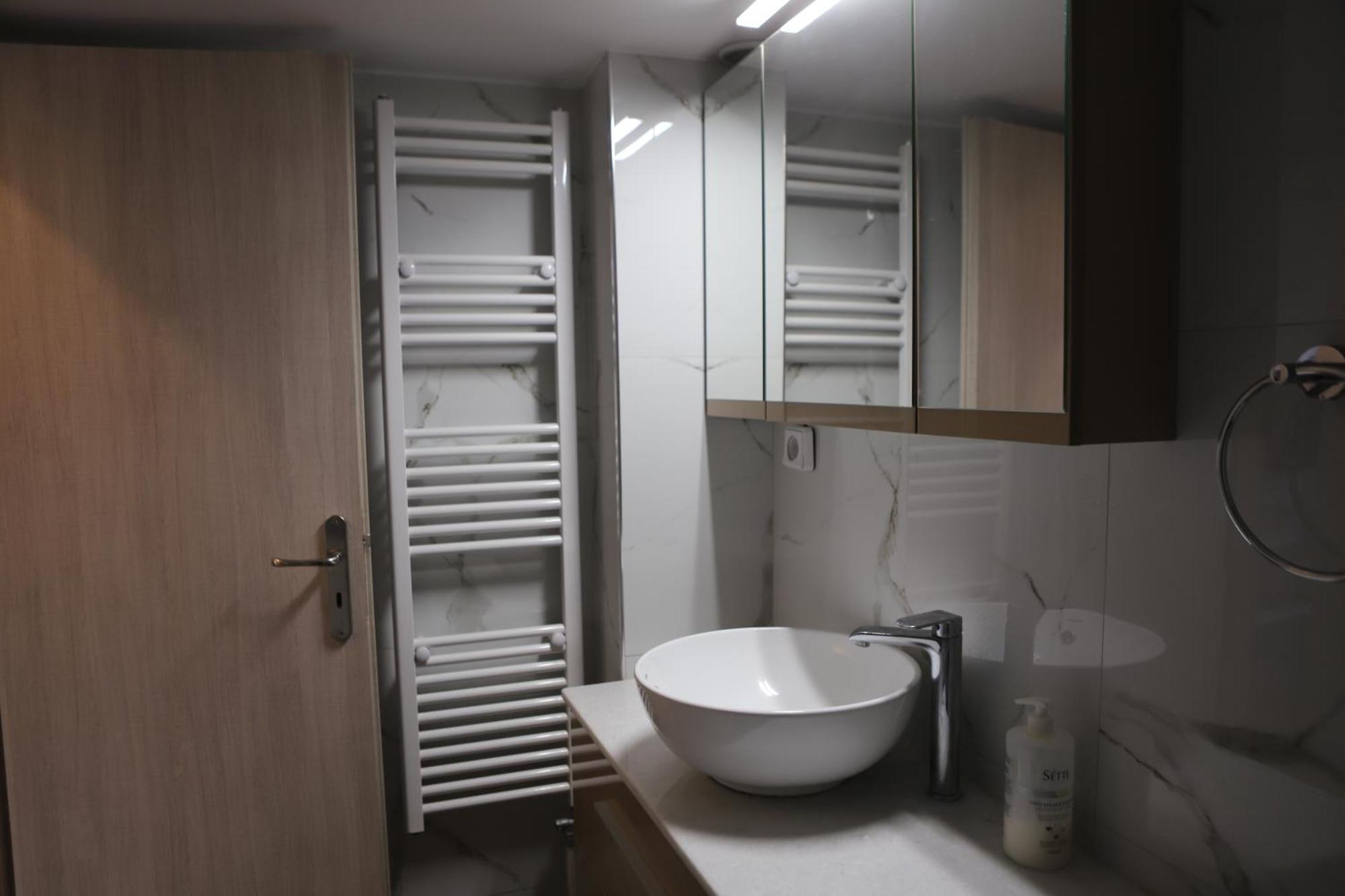 Apartment Patisia Metro Station 2 Bdrm By Mps